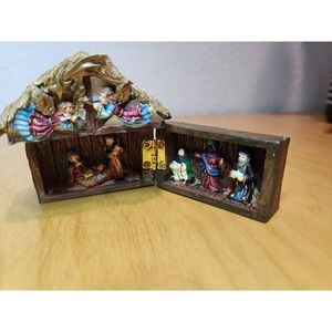 Vintage Wooden Nativity Folding Box Hinged Mini Shrine‎ Christmas Decor 90s
